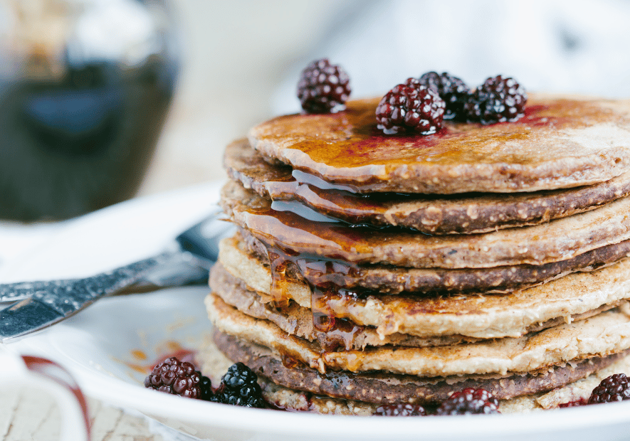 Découvrez les bienfaits des pancakes aux flocons d'avoine et savourez une délicieuse recette